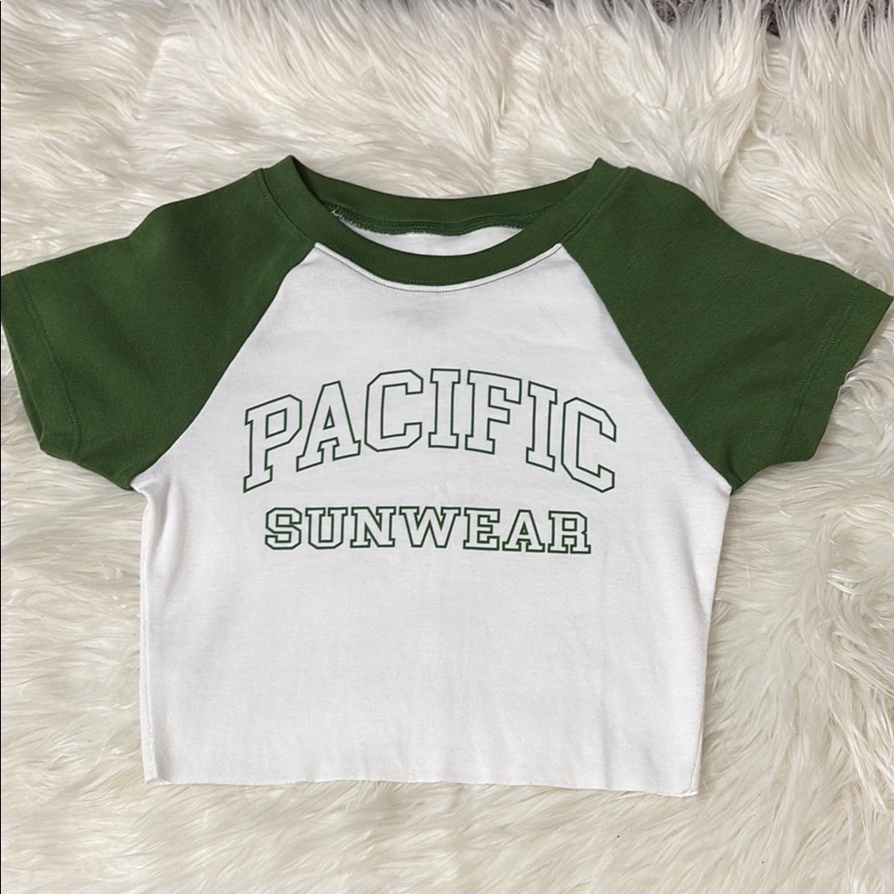 NWOT Pacsun Cropped Raglan T-Shirt Size XS
